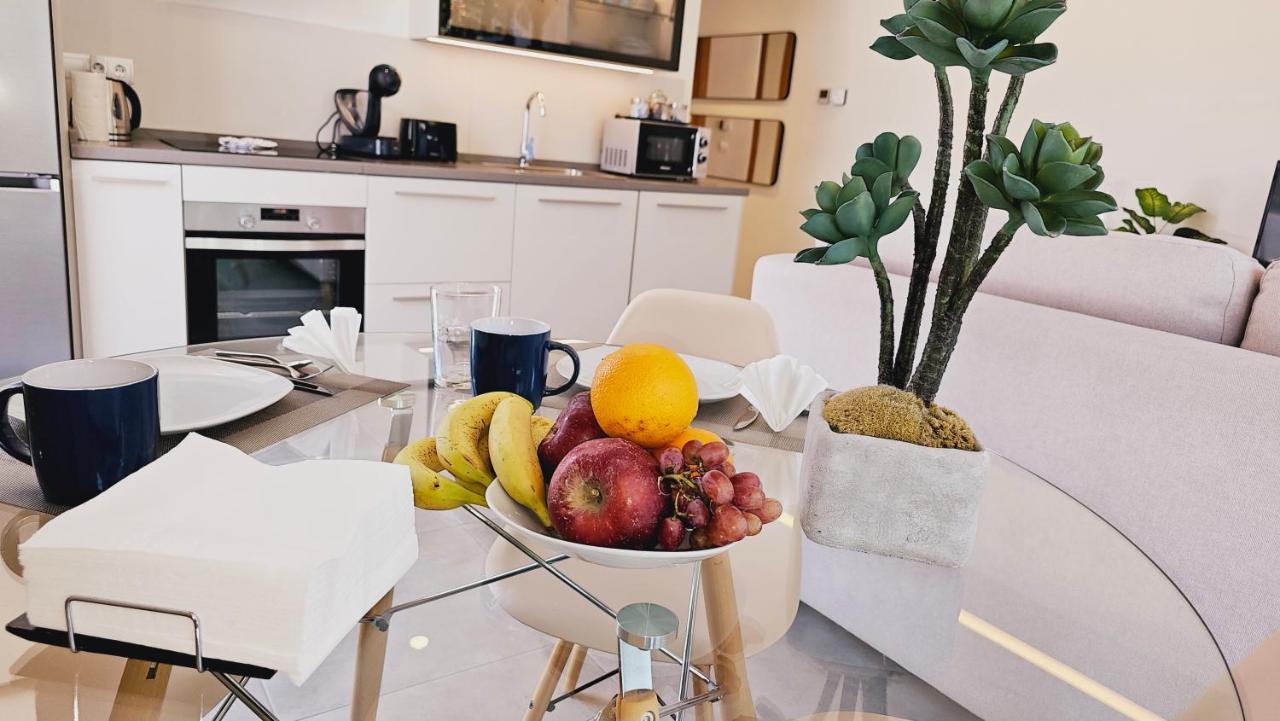 Nogalera Quintessence Apartment With Private Parking By Namaste Elite Торремолинос Экстерьер фото